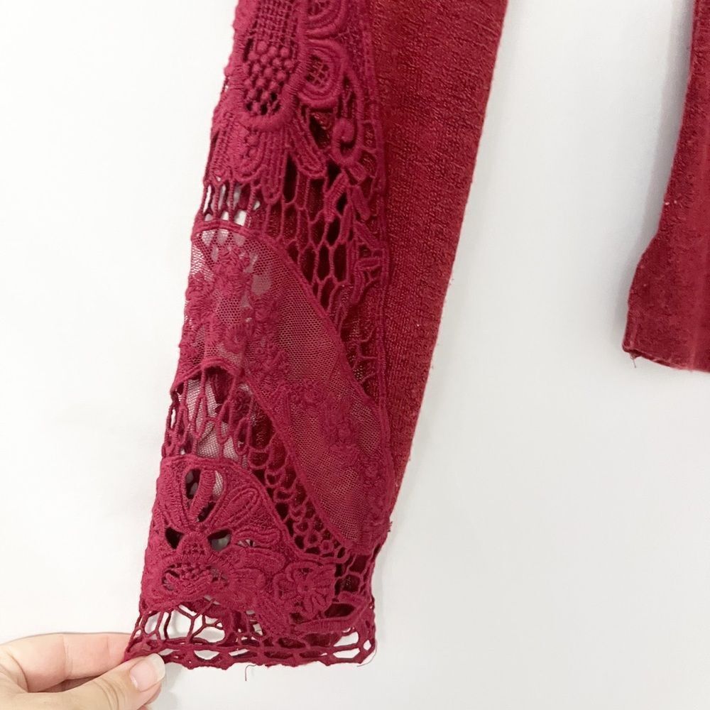 Ya Los Angeles Red Lightweight Knit Lace Accent Long Sleeve Size S - Picture 4 of 7